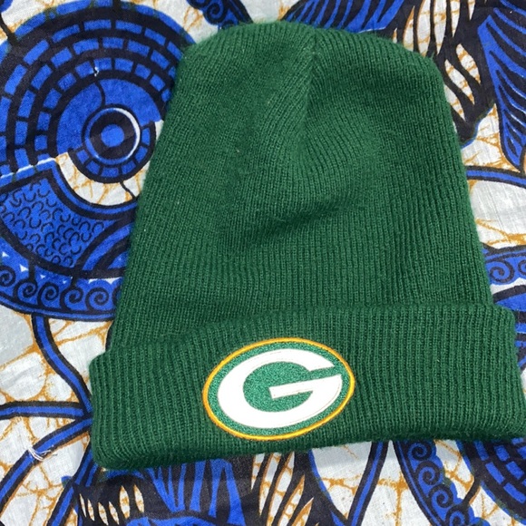 Classic Green Bay Packers logo knit cap. Size OS. - Picture 2 of 6